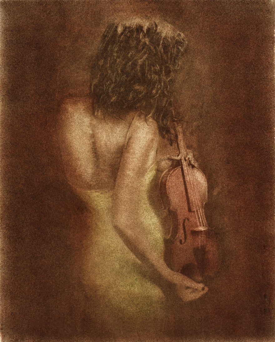 Dancing with the Violin by Frantisek Strouhal: bare back of a curly haired woman holding a violin, warm red brown, the whole oil print